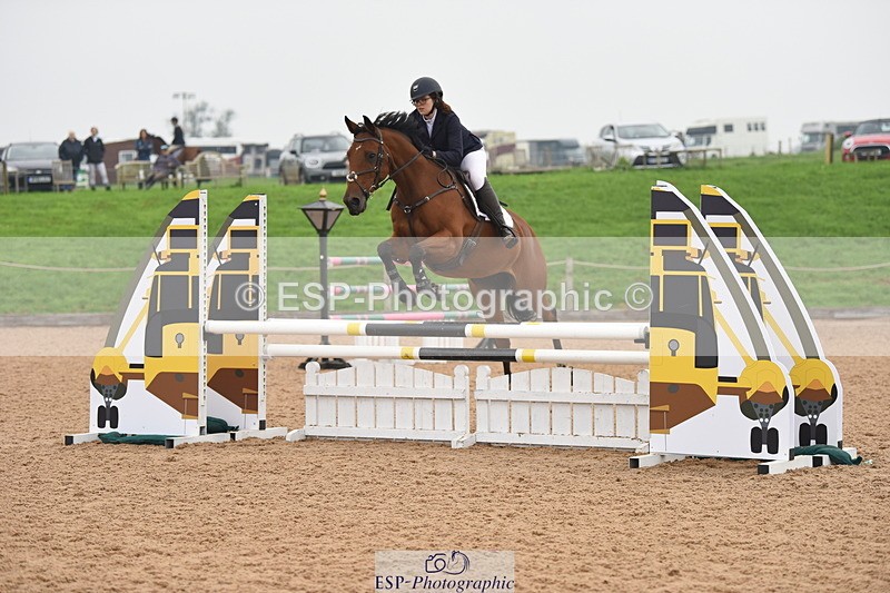 230916A-153148-05370 - Cls 18 Snr 95cm Derby