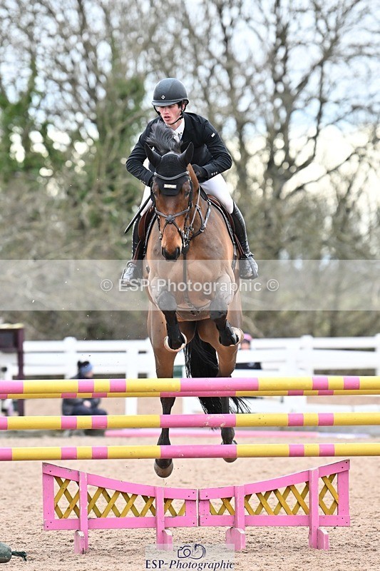 250112-145037-01742 - Cls 21 Foxhunter and 1.20m Open