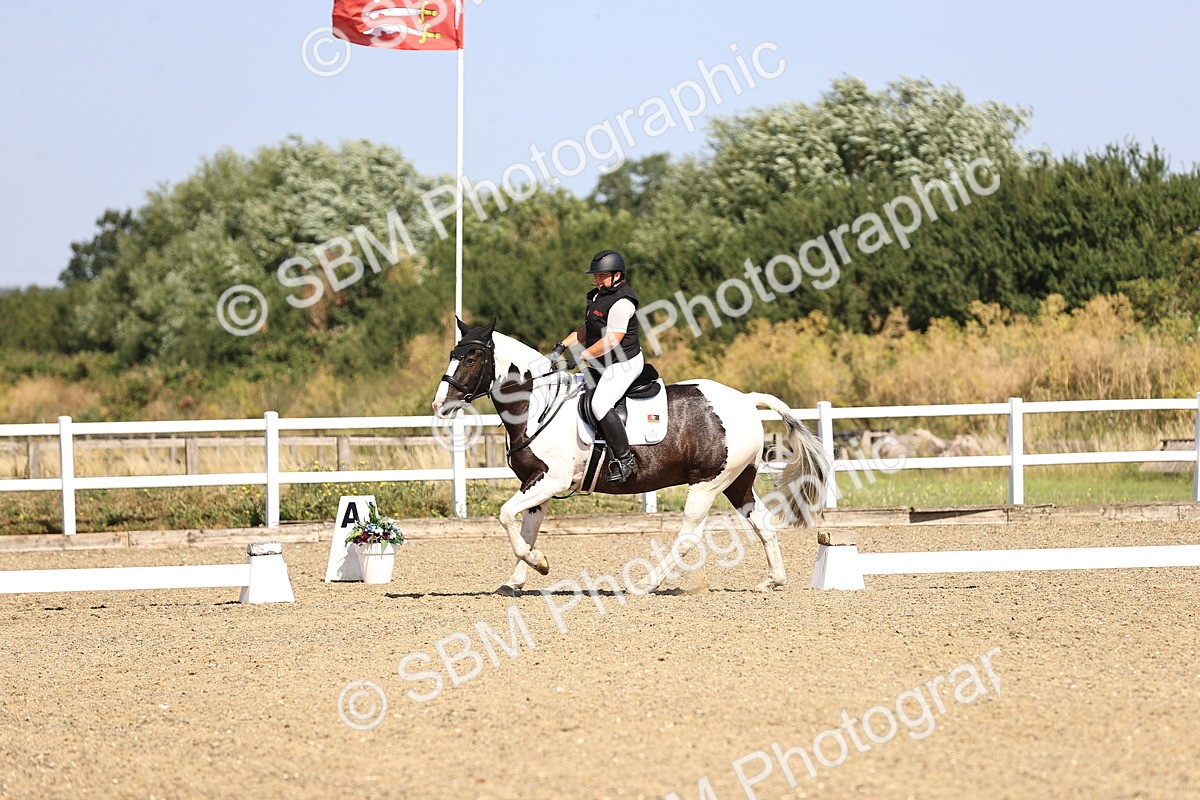 SBM_009246 - Novice 5 - 9.50-10.53