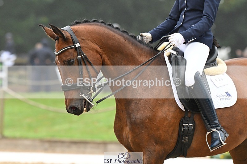 240811-094527-04867 - 129-Chloe.Dawes-Femma.Lijbra