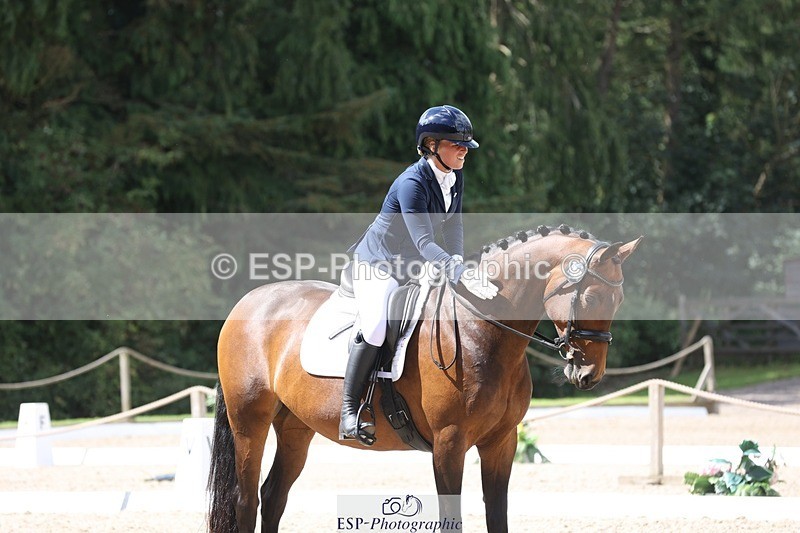 230812-114041-03826 - Cls 5 Novice Bronze 11.15 to 12.50 break