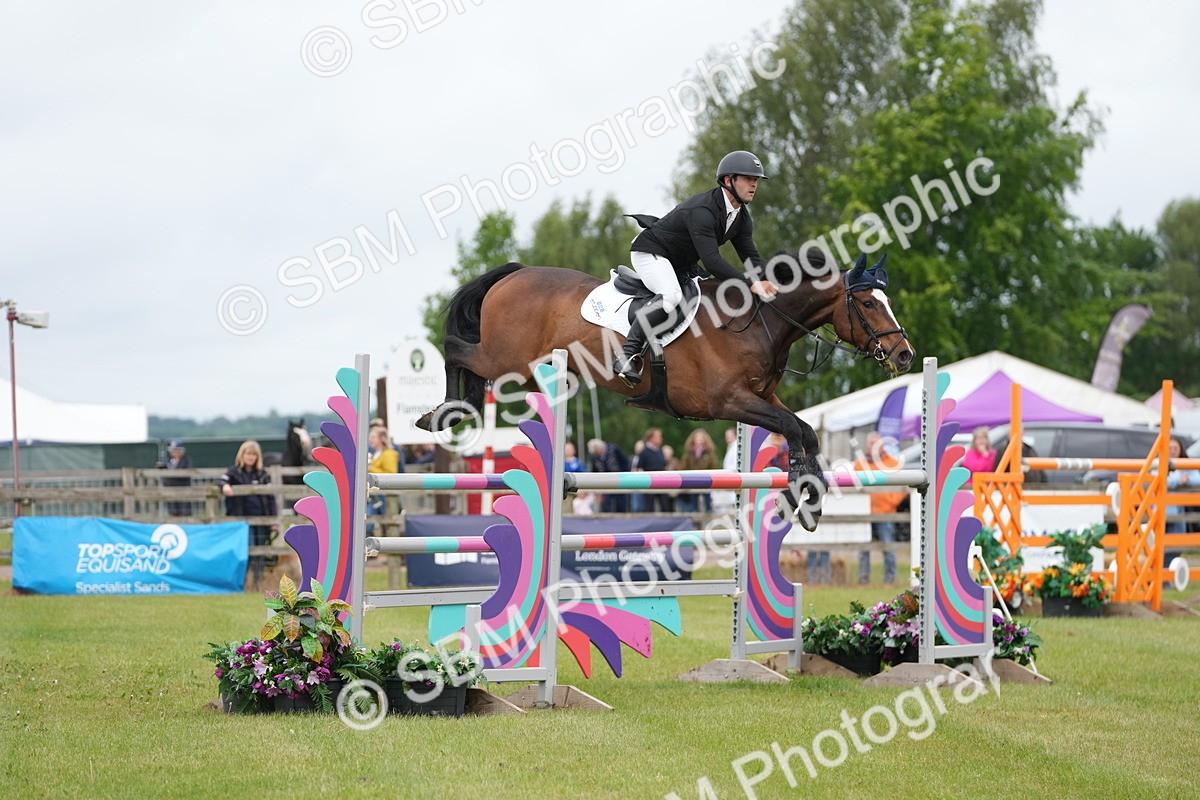 SBM_03270 - Class 201 - British Horse Feeds Speedi Beet Horse of the Year Show Grade  C
