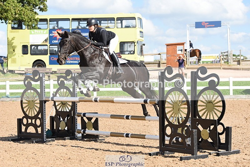 230915A-150402-00741 - Cls 12 1.05m Amateur Qualifier