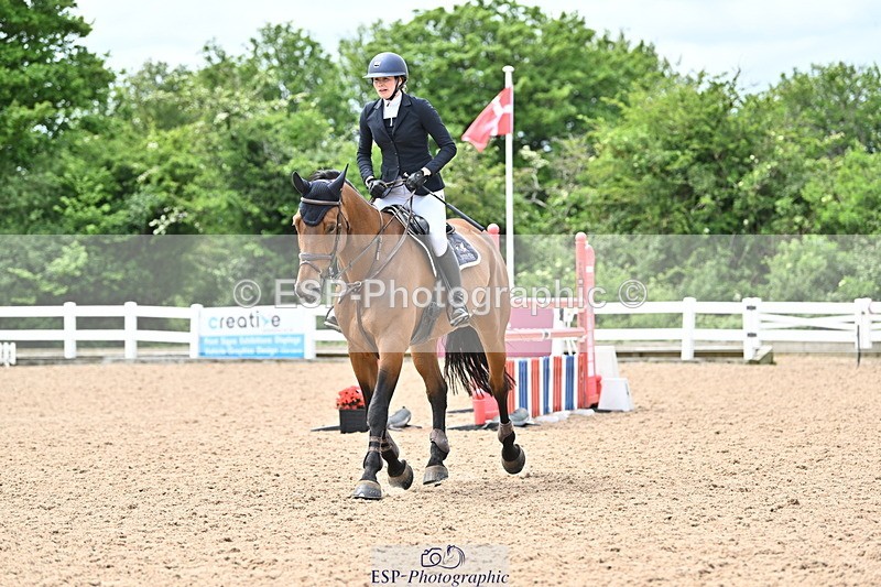 240523A-130255-01886 - Cls 4 Snr 1.20m Open