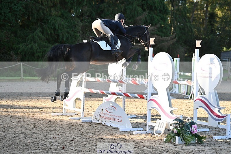 231022-095418-23129 - 234-HINDOCTRO-Louisa.Lockwood-SJ