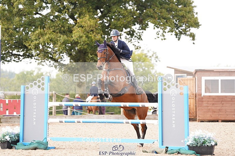 241004A-150928-00897 - Fri 04 Snr Fox & 1.20m Open