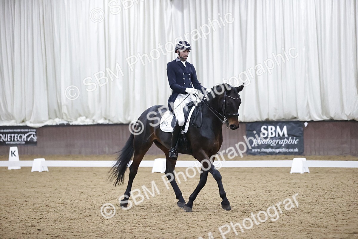 SBM_009085 - Class 16-17-19-21 - ADV 101-FEI PSG-FEI INT I-GP