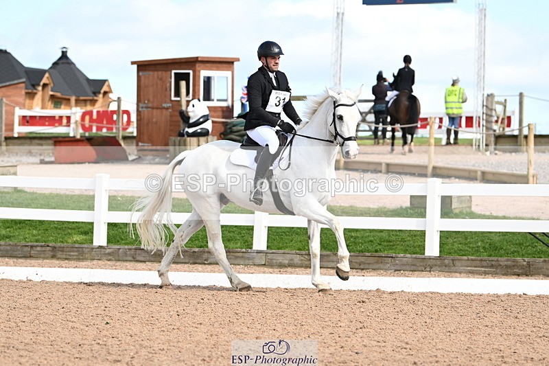 240324A-132309-03628 - Novice 27, 12.30 to 13.50