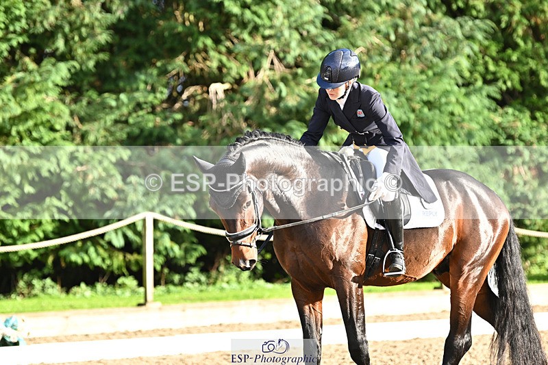 241023-160227-00844 - 012-Mollie.Summerland-SKITTEL.D'EKWI