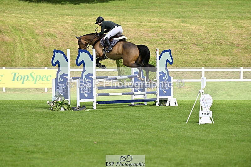 250613A-094304-00092 - Cls 1 Snr Newcomers and 1.10m Open