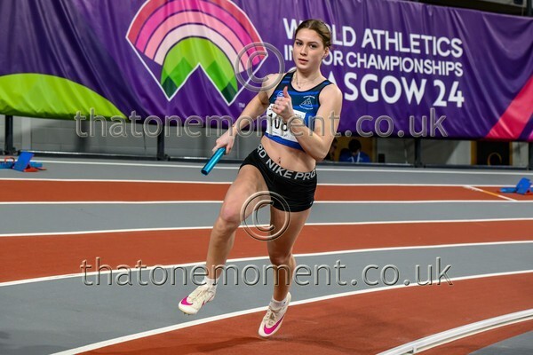 CombiMast25-915887 - Track Female Set Two