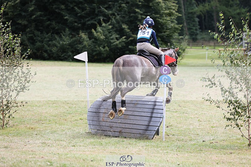 240825X-135356-34377 - 80cm XC 13.30 to 14.30