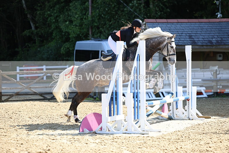 3E7A2496 - Class 2: 70cm Juniors and Seniors