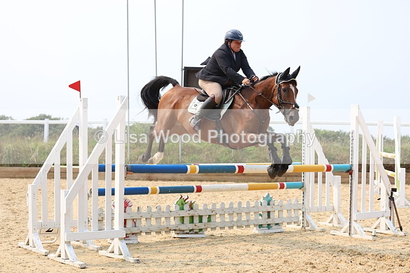 3E7A2548 - Class 8: Senior Newcomers/1.10m open