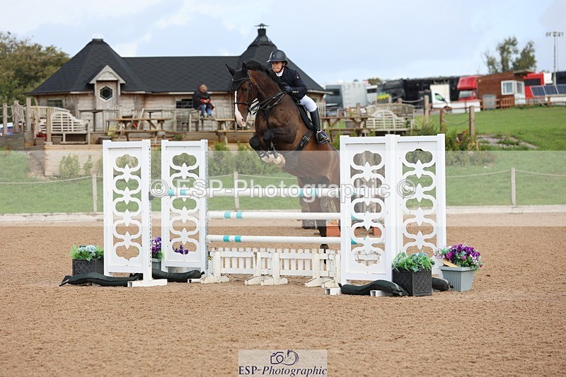 250911-121400-01383 - Cls 3 Snr Foxhunter