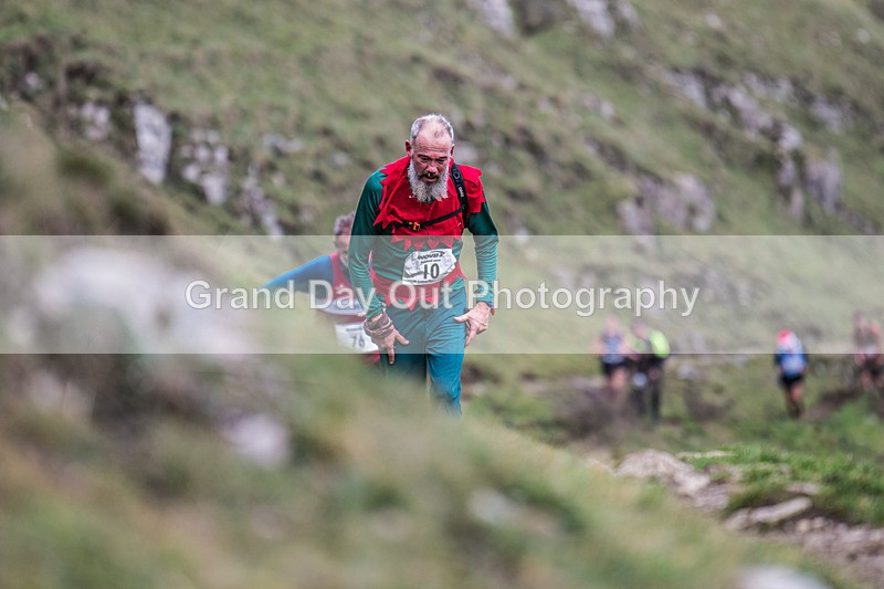 Litton-510 - Litton Christmas Cracker Fell Race (Limestone Series) Sunday 14th December 2025
