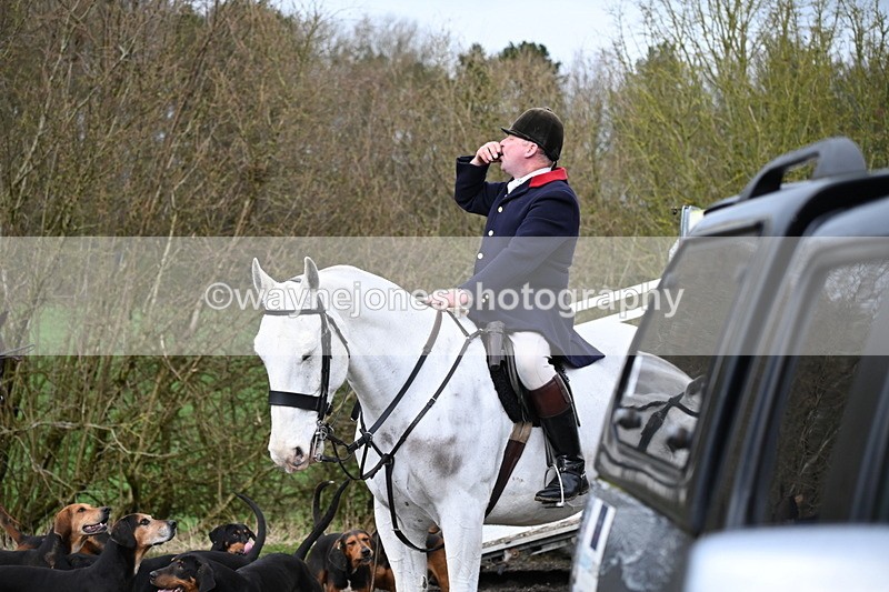 WJ6_8539 - Meet & Line One