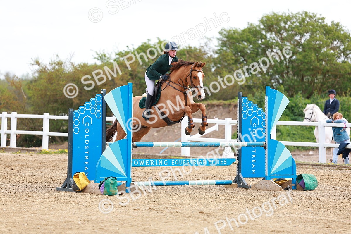 SBM_001909 - class 8 - Senior British Novice - 90cm