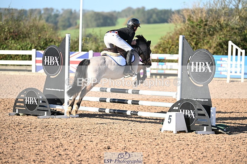 241026A-102456-00146 - SAT Cls 3 Pony Intro 70cm