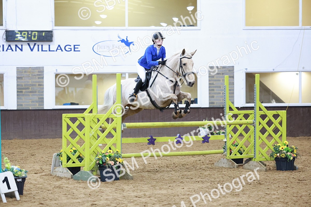 SBM_007588 - Class 24 - Nupafeed Supplements Senior Discovery/ 1m Open