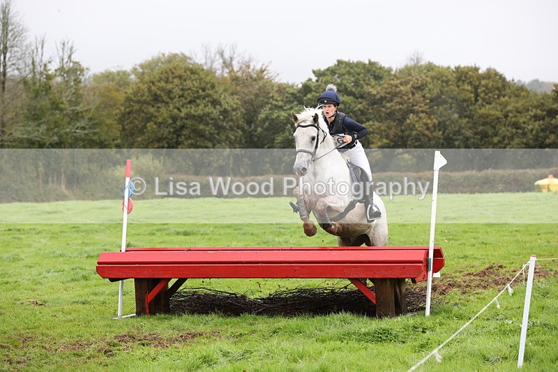 1X9A1901 - Class 4: 80cm Red Table