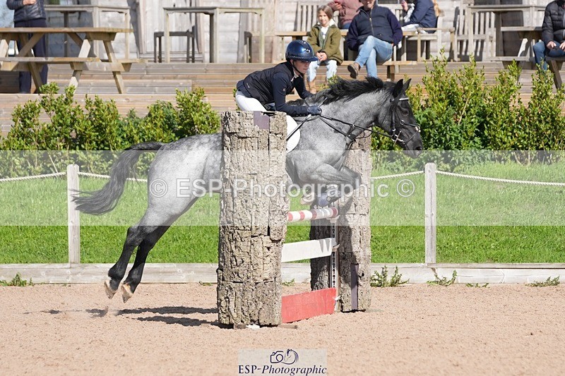 250921-113727-02510 - Cls 6 Pony Newcomers and 1m