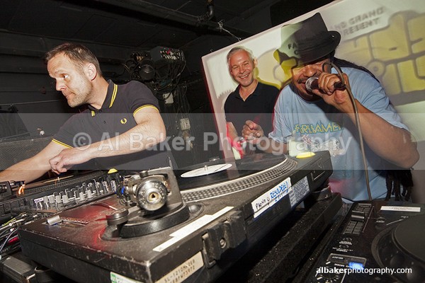 159 - Friends-&-Family @ the-roadhouse 02.05.15 (b)