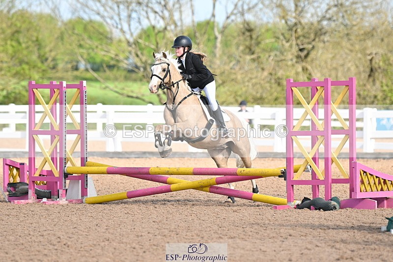 240504A-092854-00138 - Cls 11 Clear Round 50cm