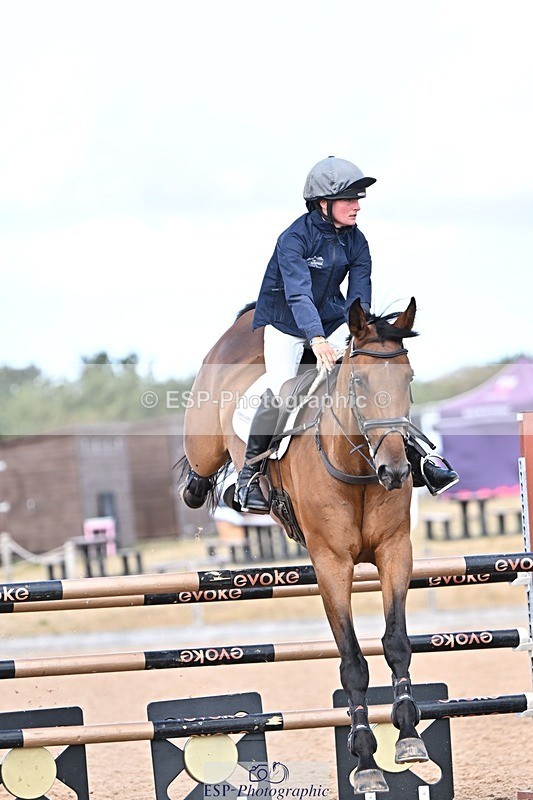 260819-144438-01207 - Cls 6 Foxhunter and 1.20m