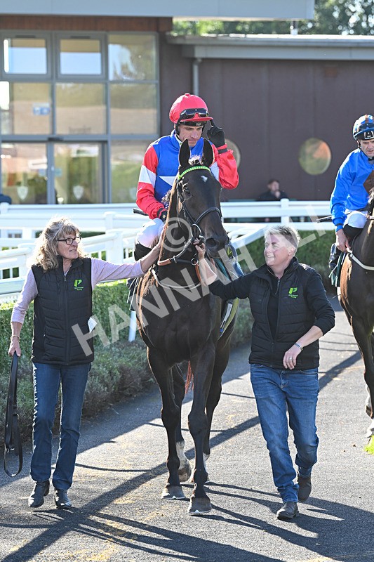 100924-Race 5-Crocodile Power-0477 - Race 5