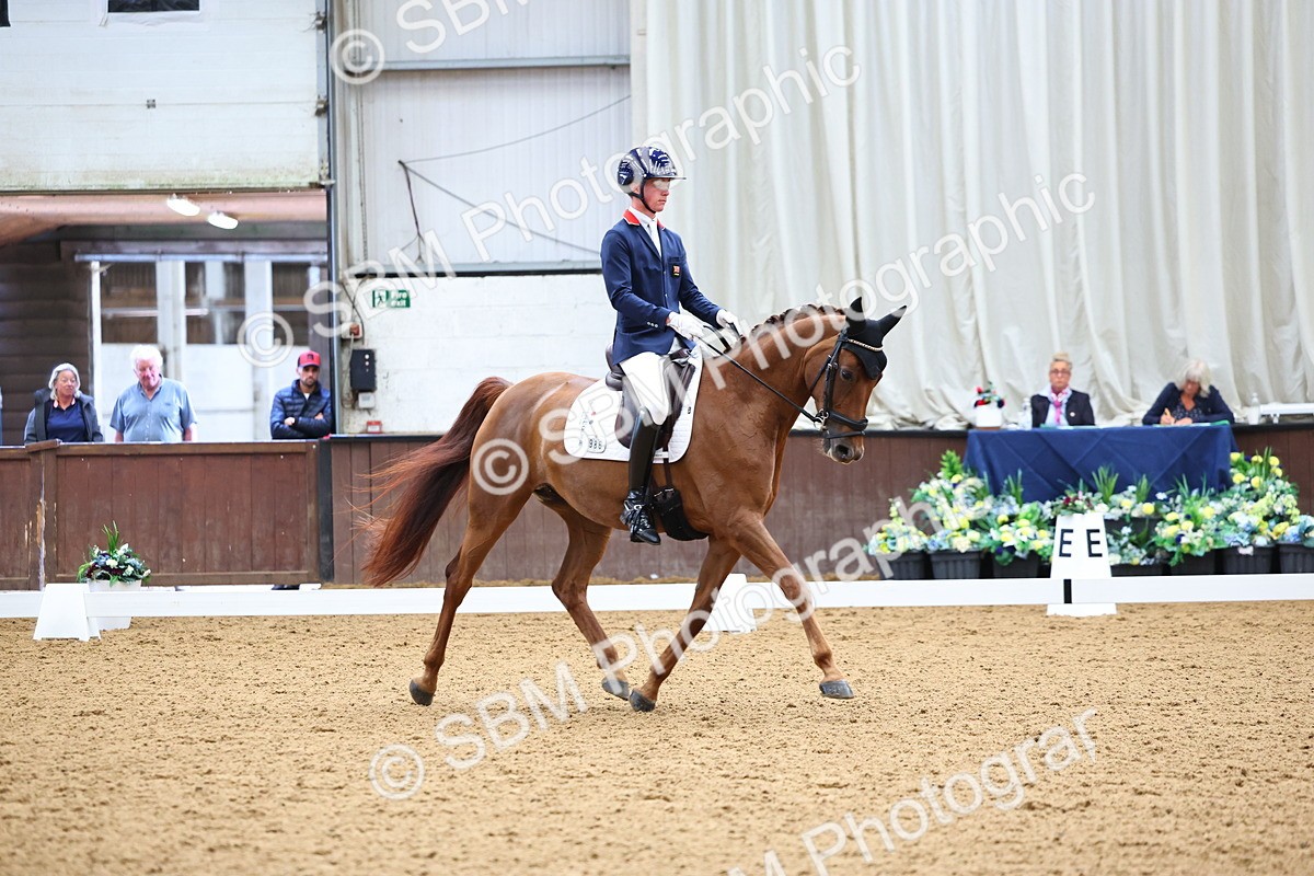 SBM_006040 - Class 5 - Novice 6 - 10.47-11.43