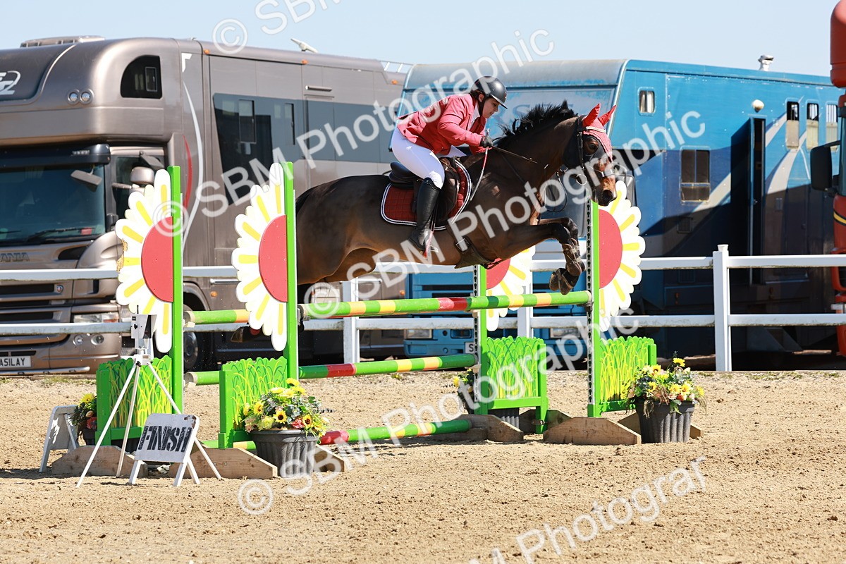 SBM_004444 - Class 17 - Senior Newcomers - 1.10m