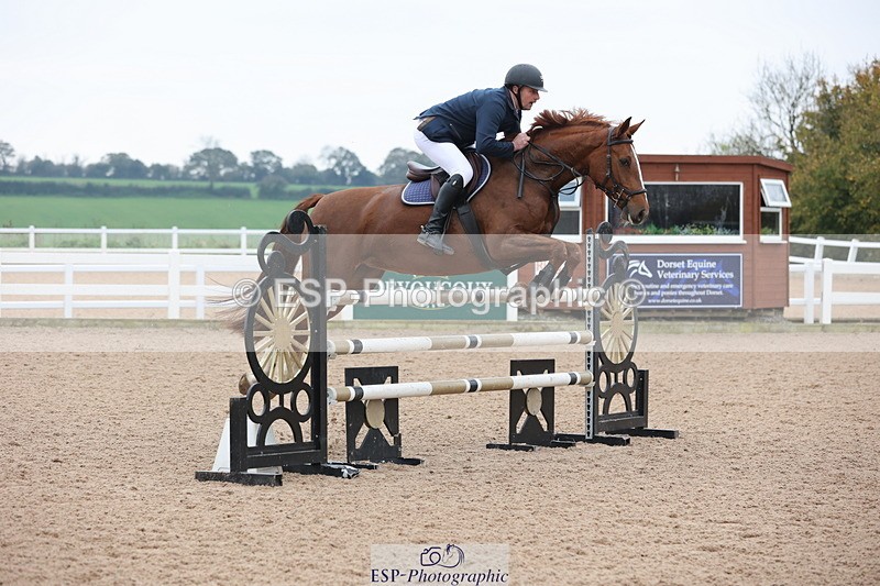 241101A-114005-01448 - FRI Cls 5 Newcomers and 1.10m Open