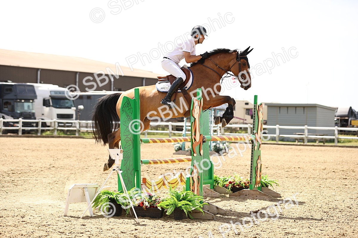 SBM_000625 - Class 15 - Redpost Equestian Senior Foxhunter - 1.20m