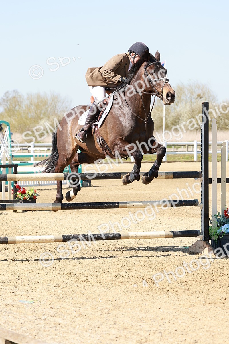 SBM_004384 - Class 17 - Senior Newcomers - 1.10m