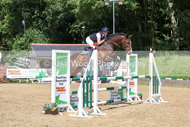 3E7A7481 - Class 8: Senior Newcomers/1.10m open