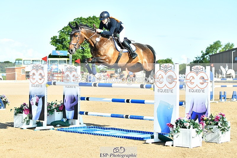 230720A-090525-01569 - Cls 1, 2 Star Small 1.30m