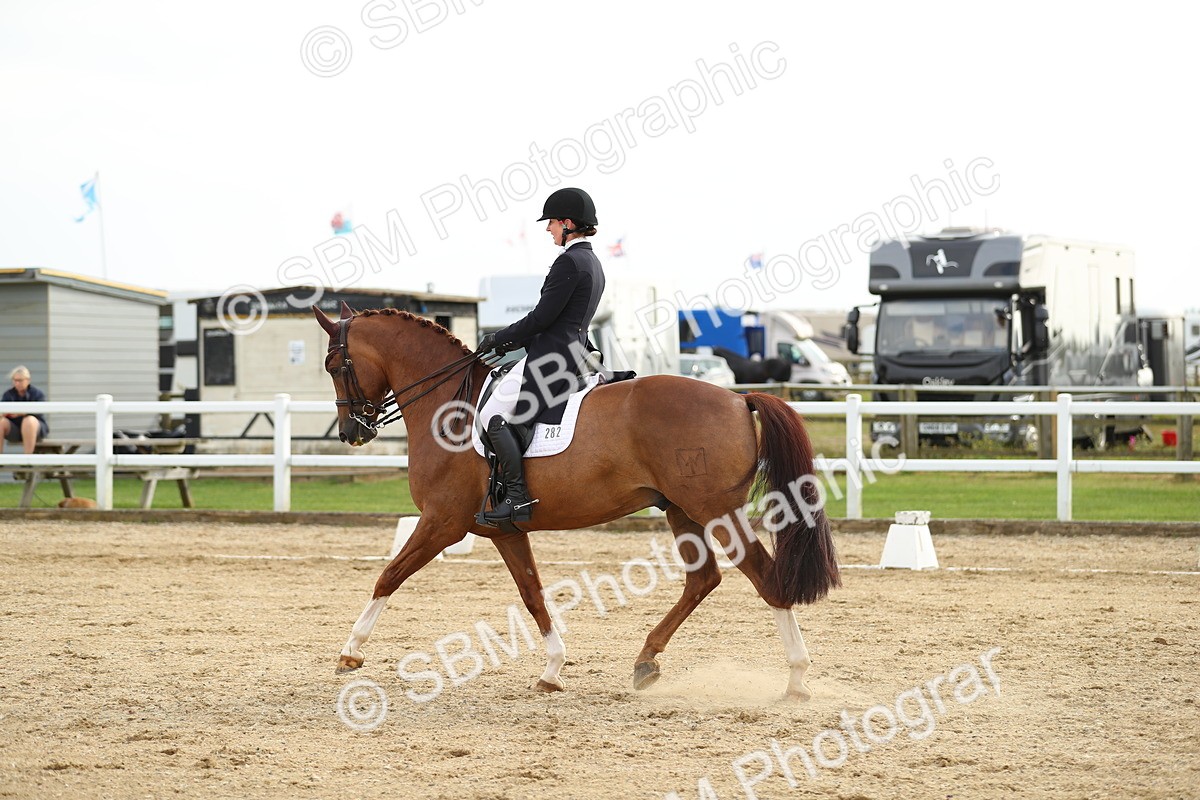 SBM_018379 - Class 11 - INT IN 15.40-16.12