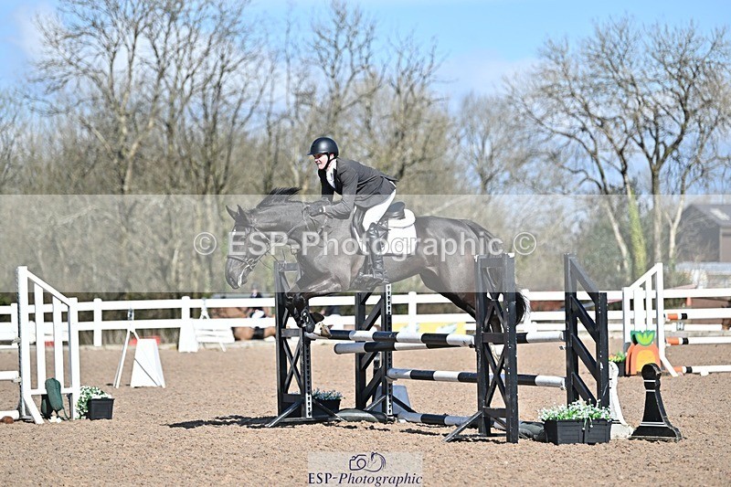 250314-113727-00355 - Cls 2 British Novice and 90cm