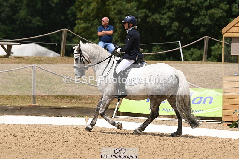 250720A-123303-10351 - 022-Vanessa.Capps-Catch.the.Moment