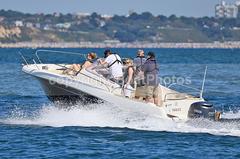 180805 VIOLET - JEANNEAU 1Y3A7273 - Motorboats - Open
