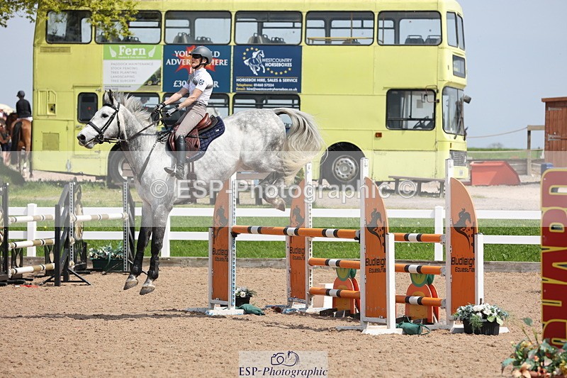 240510A-142438-07637 - Cls 17 1.05m National Am Quali