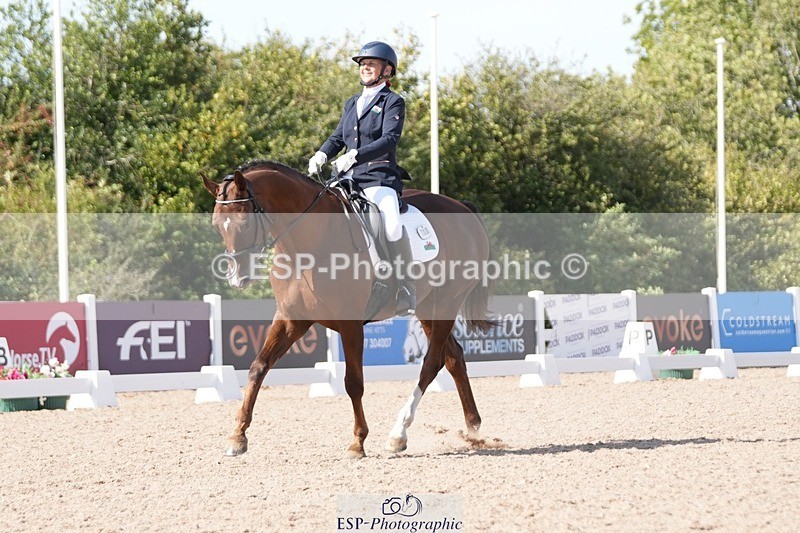 250906-150729-04658 - 108-Susan.JonesWoodlander.Summer.Breeze