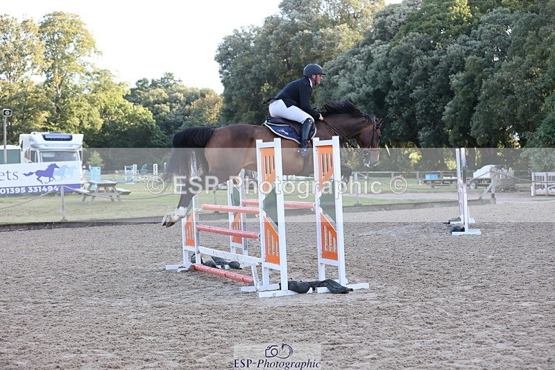 250831A-080400-08552 - Cls 40 Snr Newcomers