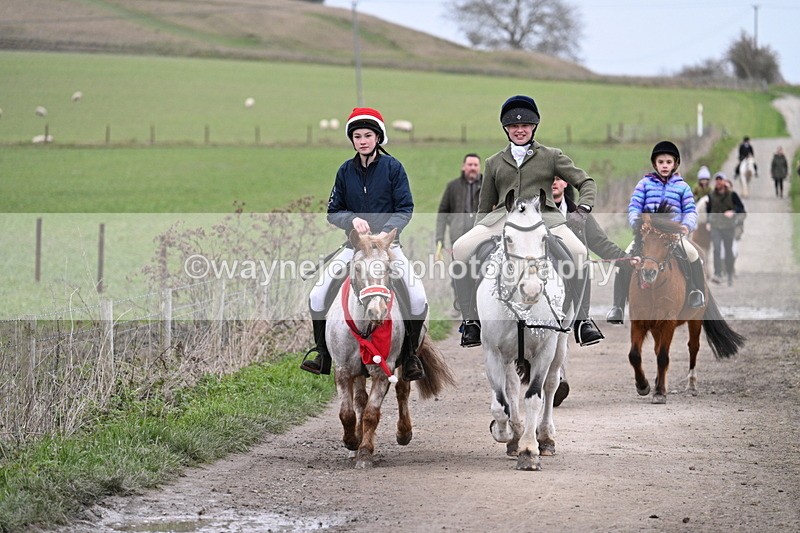 WJ7_1294 - Walk Home