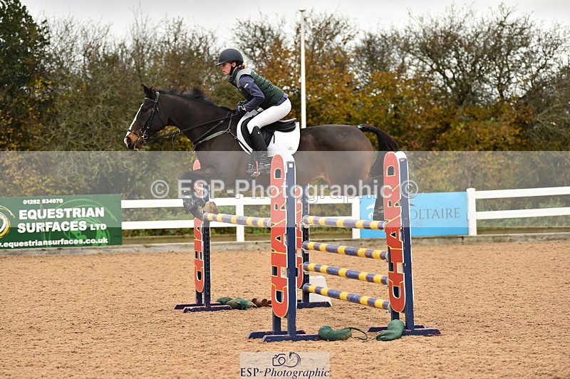 231122A-134722-00513 - Cls 5 Foxhunter & 1.20m Open