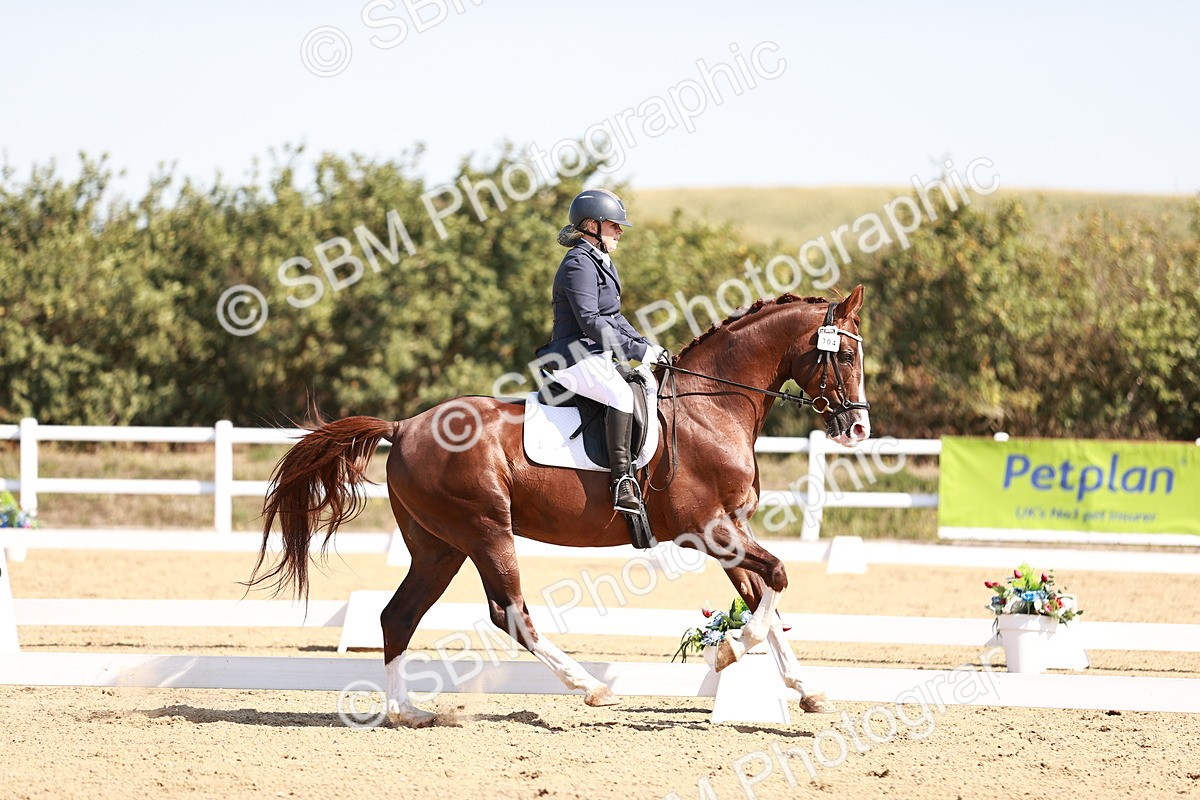 SBM_004446 - Class 12 - Novice 5 - 10.31-11.41