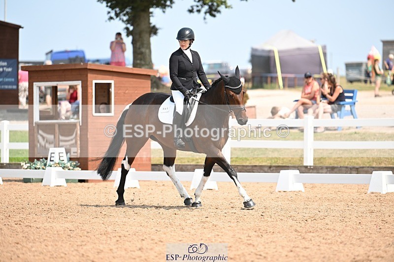 250816-132704-04831 - 083-Emily.JarvisCriafol.Two.Tone.Tequila