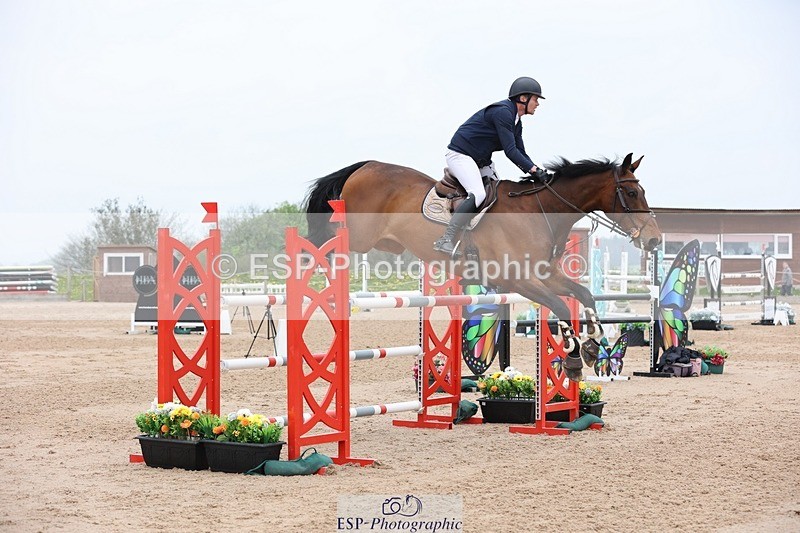 250424-124102-05523 - Cls 1 - 2 Star Small Tour