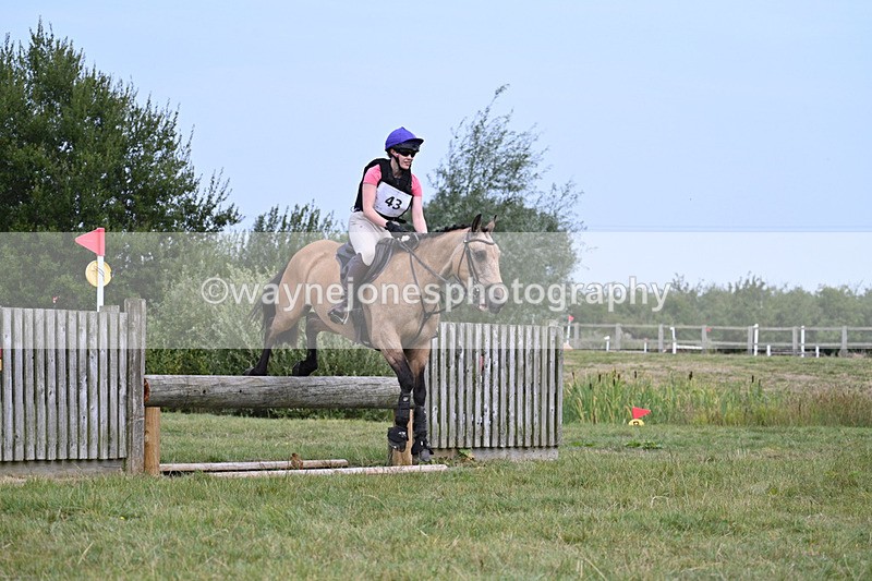 WJ7_8195 - 80cm XC Time 15:26 to 15:43